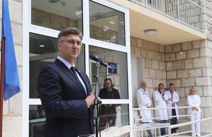 Plenković s ministrima otvorio dnevnu bolnicu u Zagvozdu...