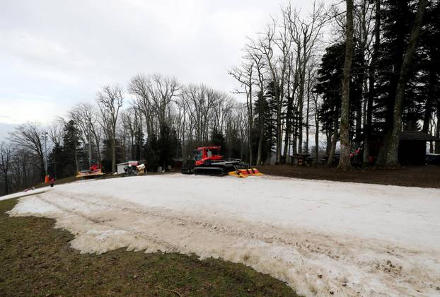 Due to the time canceled today's ski racing on Sljeme