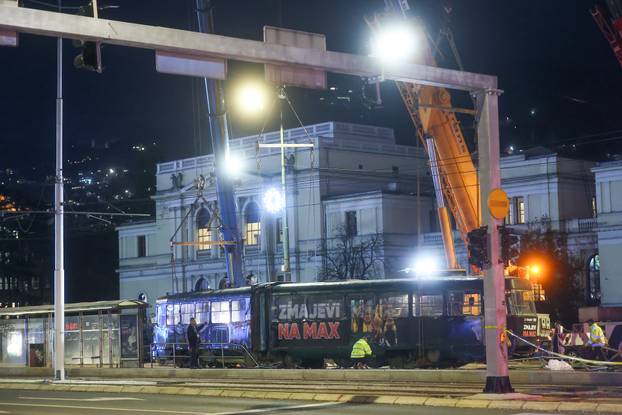 Sarajevo: U tijeku je uklanjanje tramvaja sa mjesta nesreće