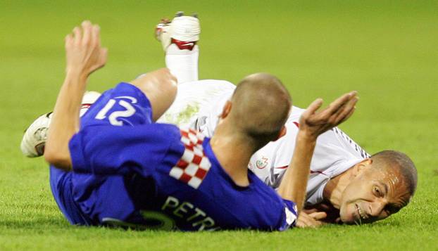 ARHIVA - 2006. Zagreb: Vatreni i "maksimirska krtica" srušili su Englesku 