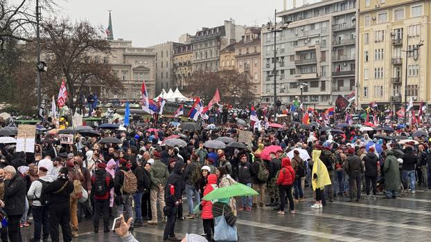 Beograd: Službeno počeo najveći prosvjed u Srbiji "15. za 15"