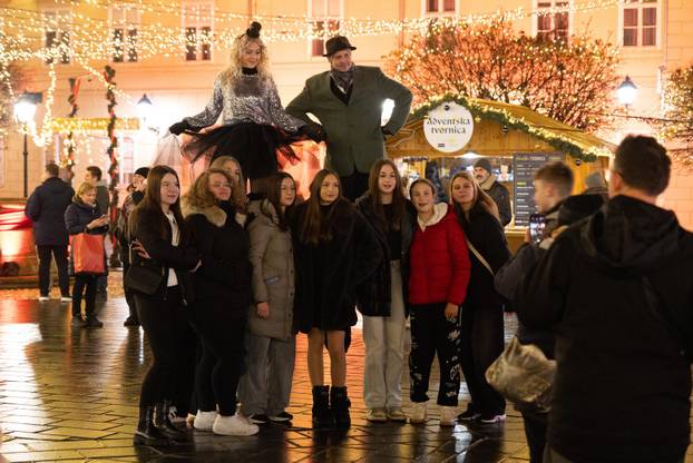 Osijek: Otvorenje Adventa uz koncert Danijele Martinović