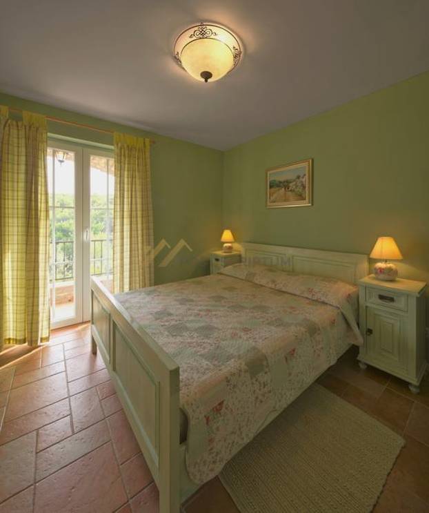 FOTO Pogledajte kako izgleda jedna od najskupljih vila na Hvaru: Ima osam apartmana