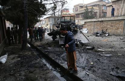 U eksploziji autobombe u Afganistanu stradalo 30 ljudi