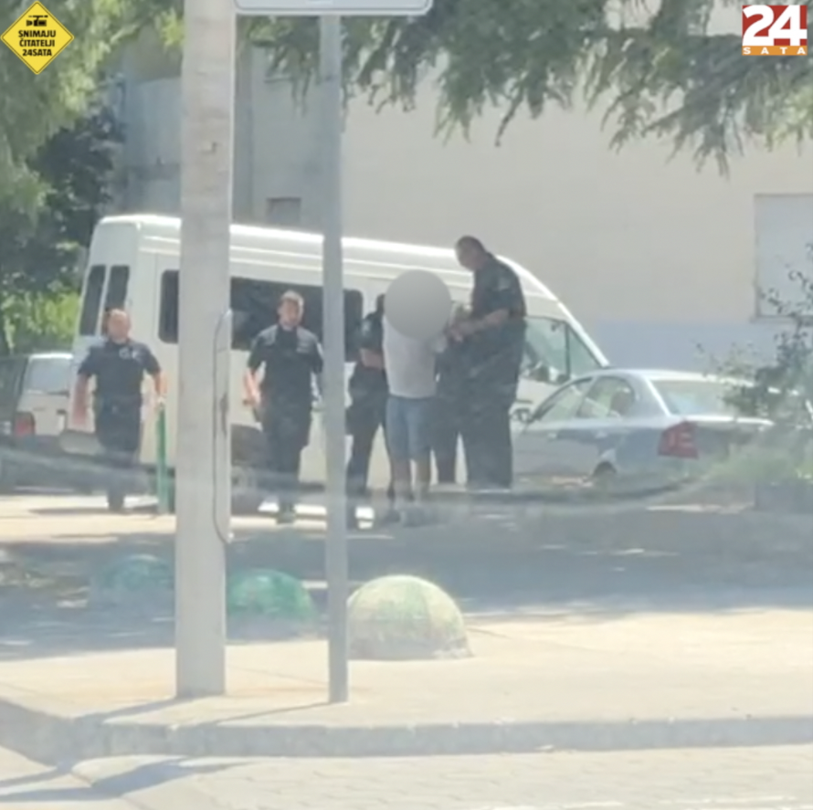 Pijan hodao Splitom s plinskim pištoljem u rukama. Uhitili ga