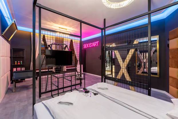 FOTO BDSM stan u Poljskoj je za ljubitelje grube akcije pravi raj!