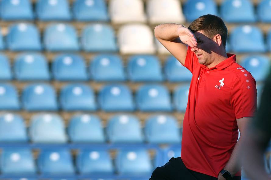 Stevan Gerrard trener Al Ettifaqa na zagrijavanju uoči prijateljske utakmice sa NK Varaždin 