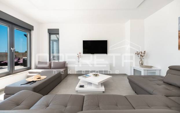 Koliko vrijedi luksuz? Cijena ove vile u Makarskoj sve govori