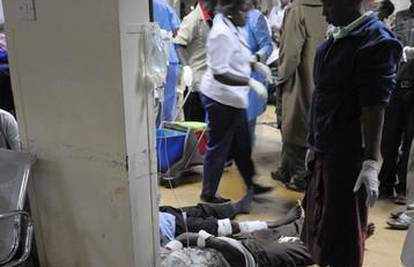 Kenija: Bacili bombu na skup, 3 mrtva i 79 ranjenih