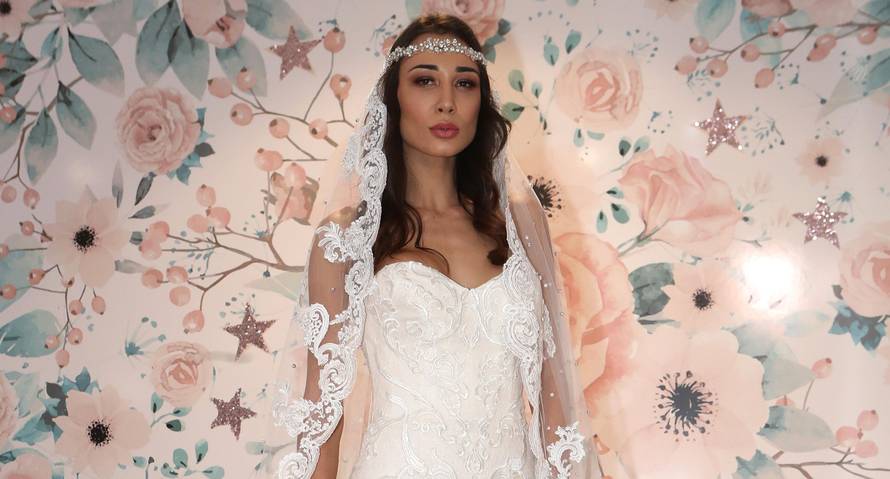 Borba na snimanju: Cura Joška Lokasa obuzdavala bujne grudi