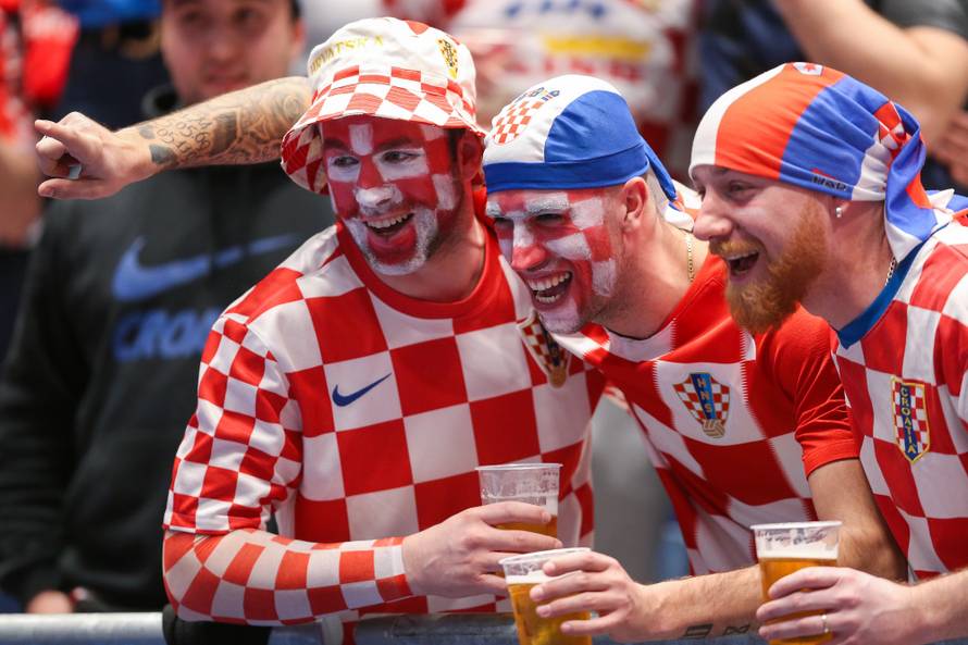 Oprostite, može jedna fotka? Vatrena 'kaubojka' oduševila