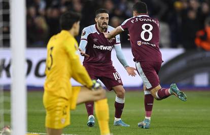 Kraj za Rakitića i Sevillu! West Ham ih izbacio u produžetku, Jakićevi prošli u 121. minuti