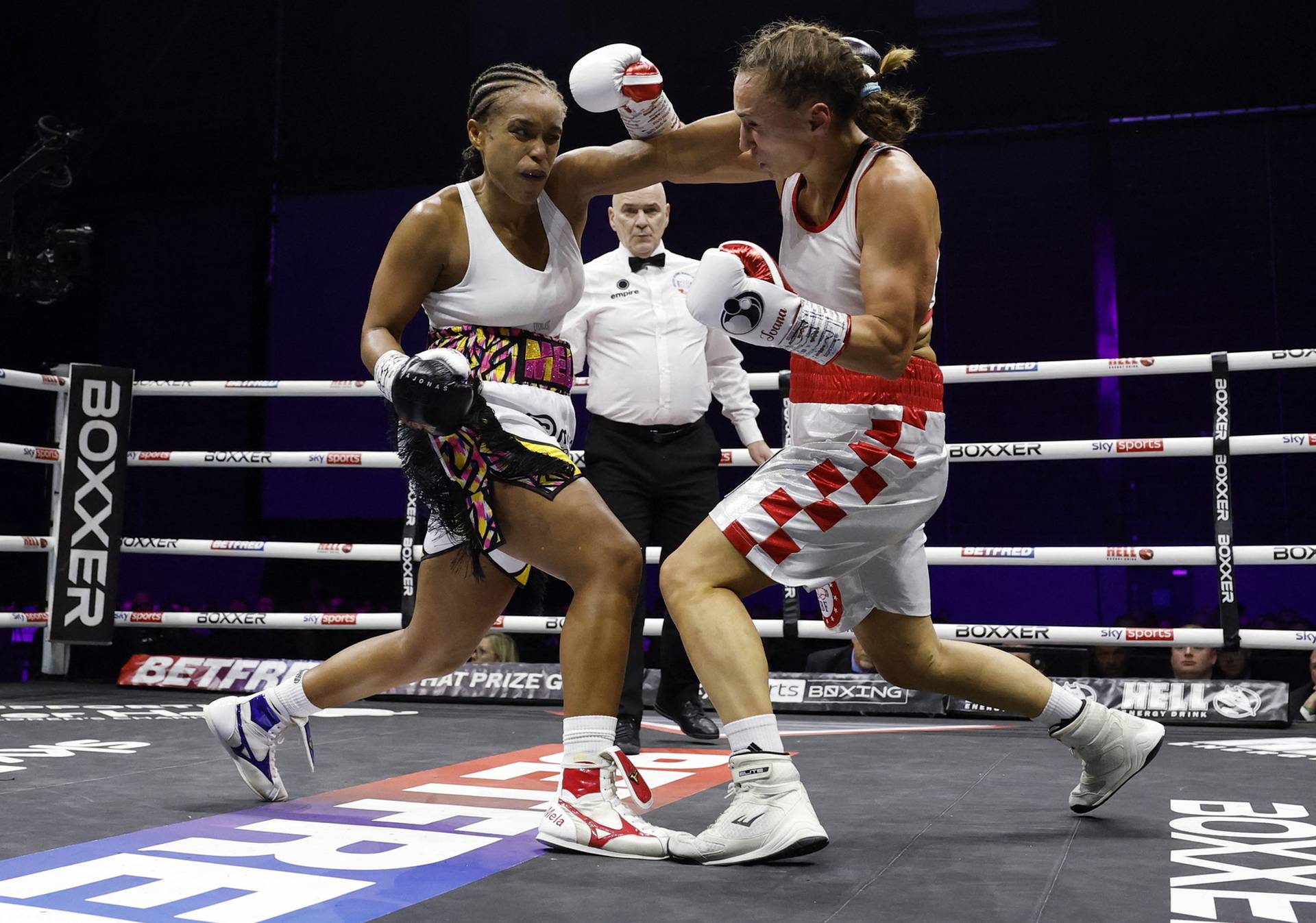 Natasha Jonas v Ivana Habazin - IBF & WBC World Welterweight Titles