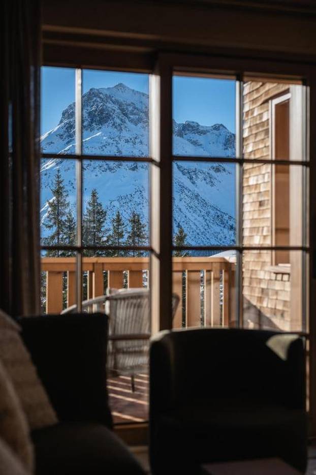 FOTO Ovdje zima izgleda kao iz bajke: Alpski resort u kojem s terase uskačete ravno na skije