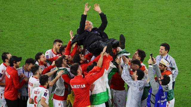 AFC Asian Cup - Round of 16 - Tajikistan v United Arab Emirates