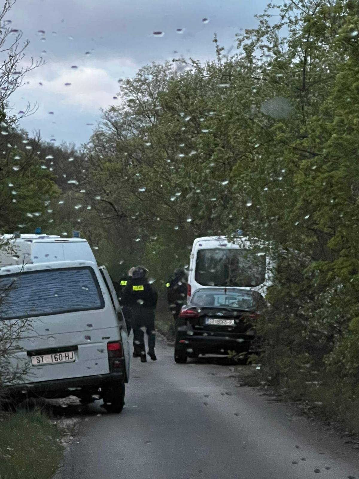 Muškarac preminuo od hica u glavu, policija navodi da za sada nema kaznenog djela