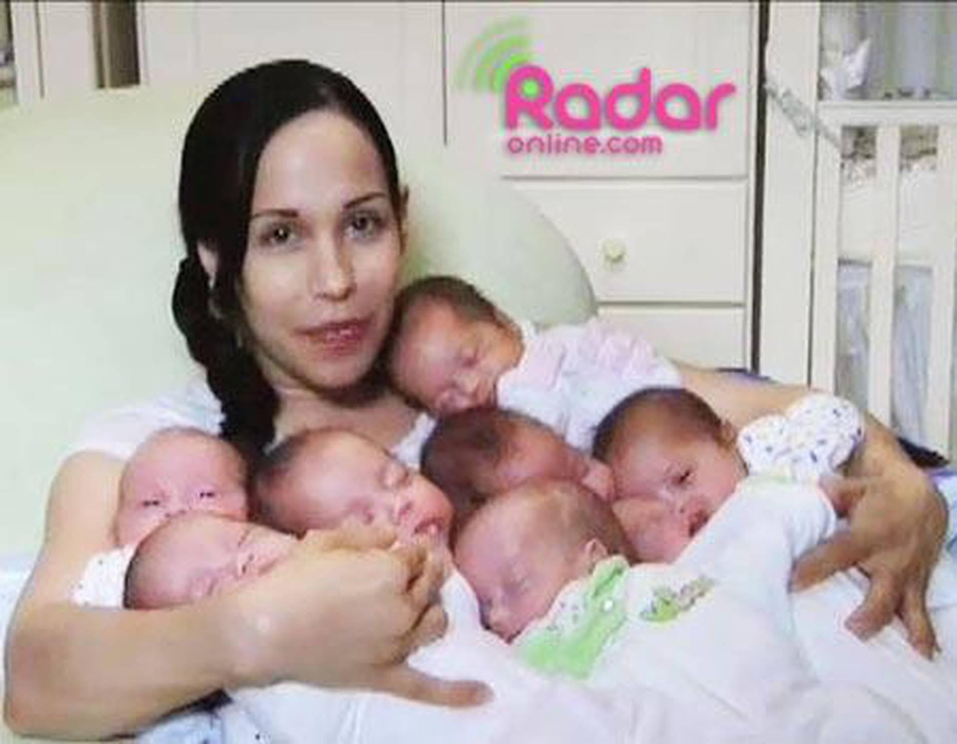 Сколько женщина может родить за раз детей. Восьмерняшки Нади Сулейман.