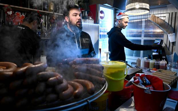 Zagreb: Advenstka ponuda na Zrinjevcu