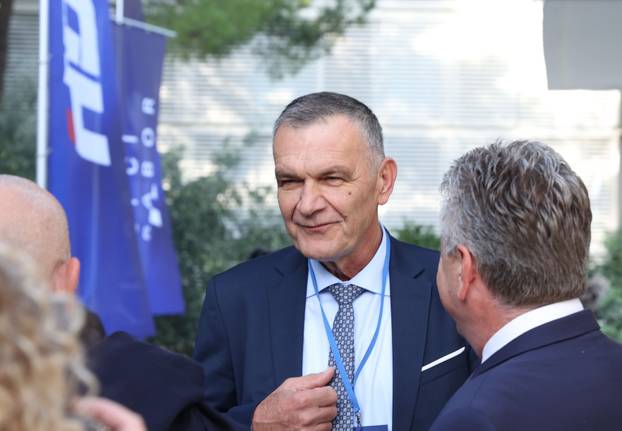 Šibenik: Nediljko Dujić došao na Opći sabor HDZ-a