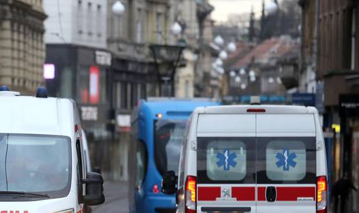 Ogorčeni Zagrepčanin: Mama je onkološki bolesnik, a u bolnici je sanitet Hitne čekala 12 sati!