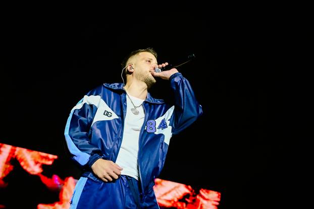 Grše prvi put nastupio u zagrebačkoj Areni