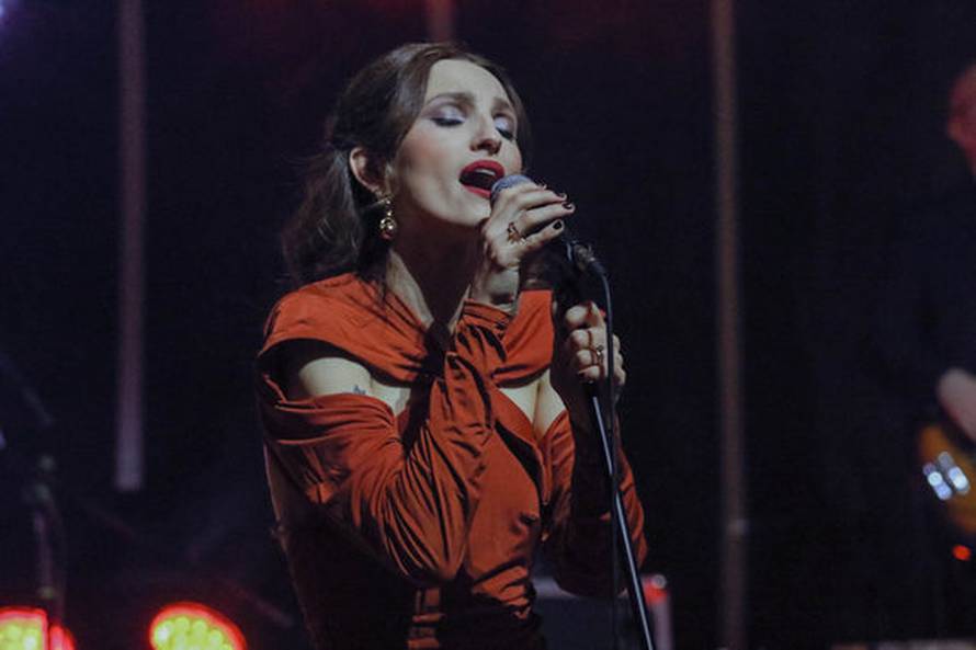 Pavel u Osijeku krenuo na 'Teatar tour': Izveli najveće hitove, oduševili sa 'Sanjaj me'