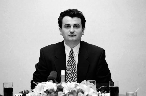 Zagreb: Zlatko Canjuga, glavni tajnik HDZ-a, 23.11.1994.