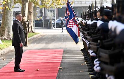 FOTO S crvenog tepiha micali list po list, Milanovića čuvali specijalci s antidron puškama