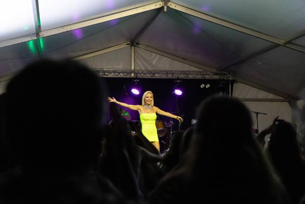 Andrijasevci: Koncert Maje Šuput i grupe Enjoy