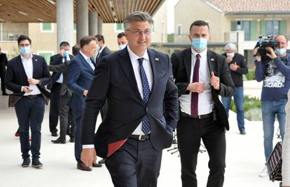 Plenković: 'HDZ s optimizmom gleda na ove lokalne izbore'