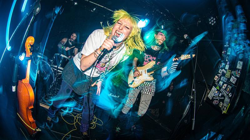 Žasu predstavljaju debitantski album 'A koji je Vaš problem?'