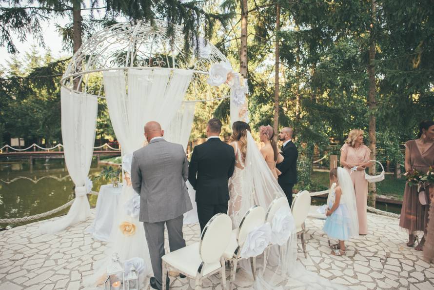 Veliko slavlje pjevača Begina: Na svadbi zapjevali Zak i Škoro