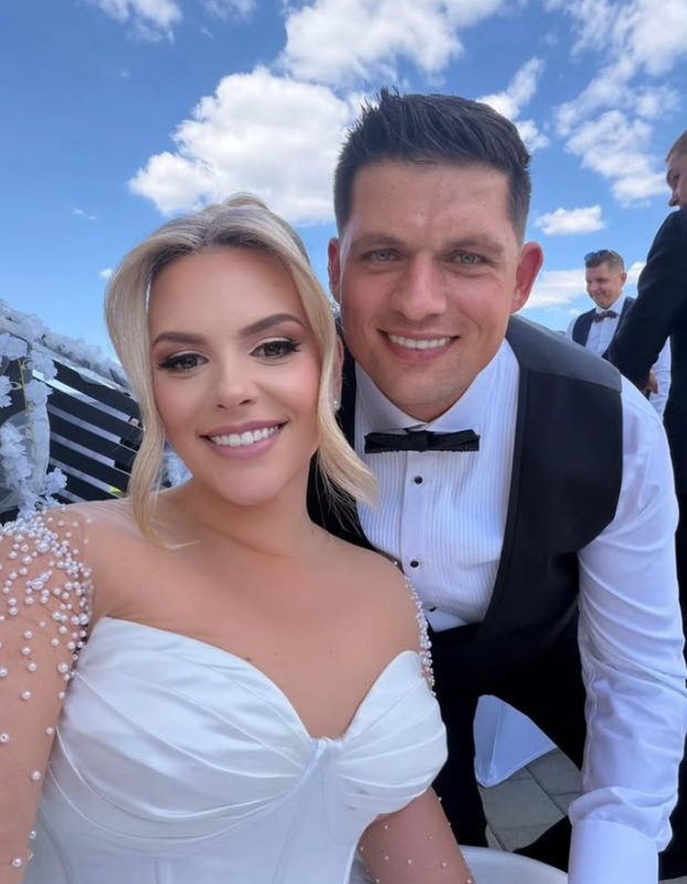 FOTO Nina Martina iz Života na vagi pohvalila se fotkama sa svadbe: Postali smo muž i žena