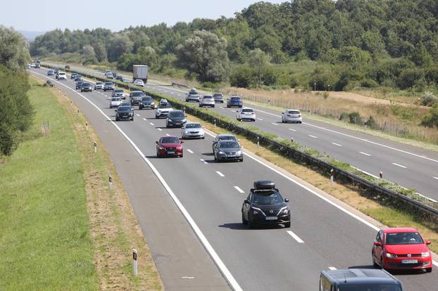 Karlovac: Gust promet na autocesti A1