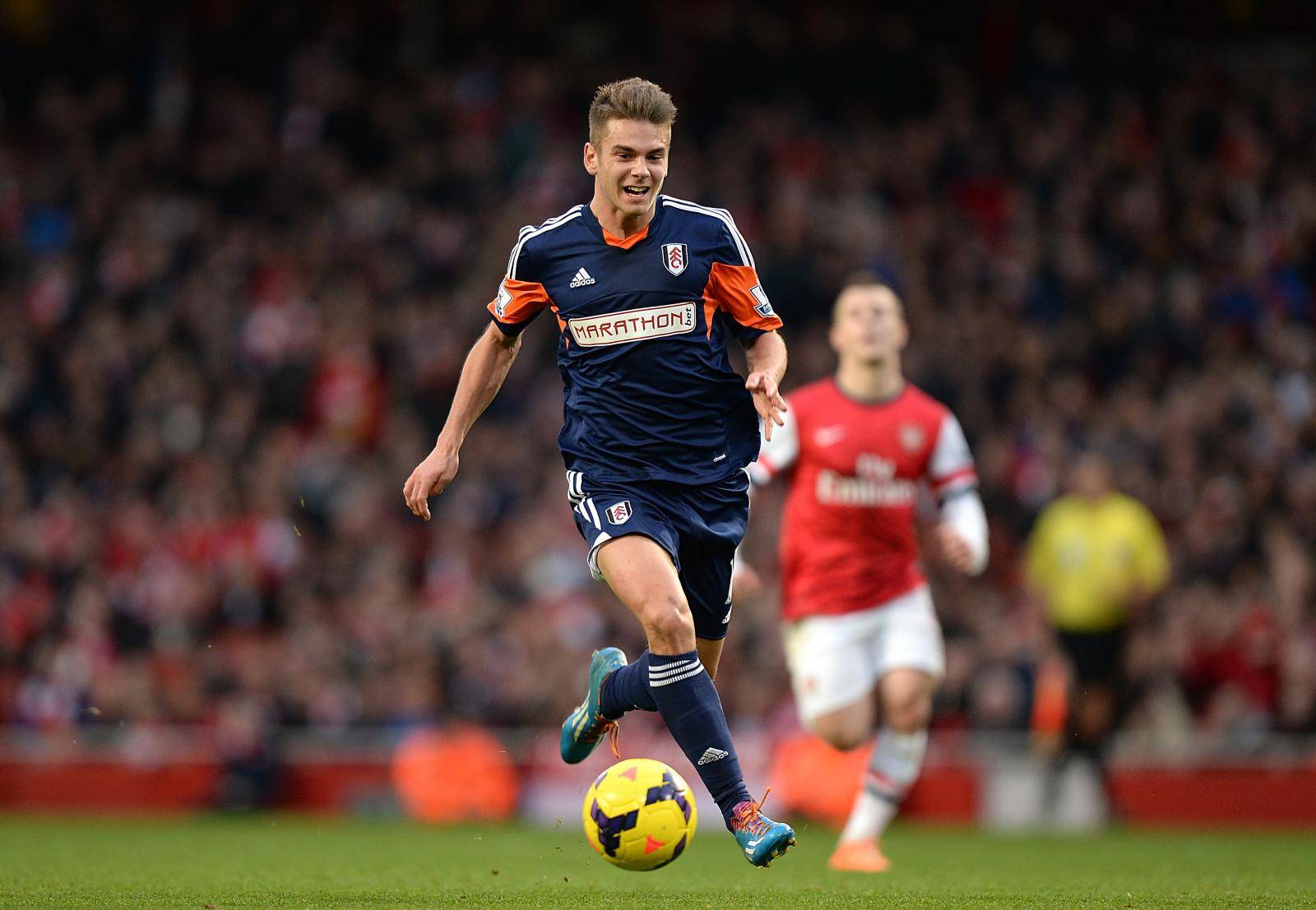 Soccer - Barclays Premier League - Arsenal v Fulham - Emirates Stadium