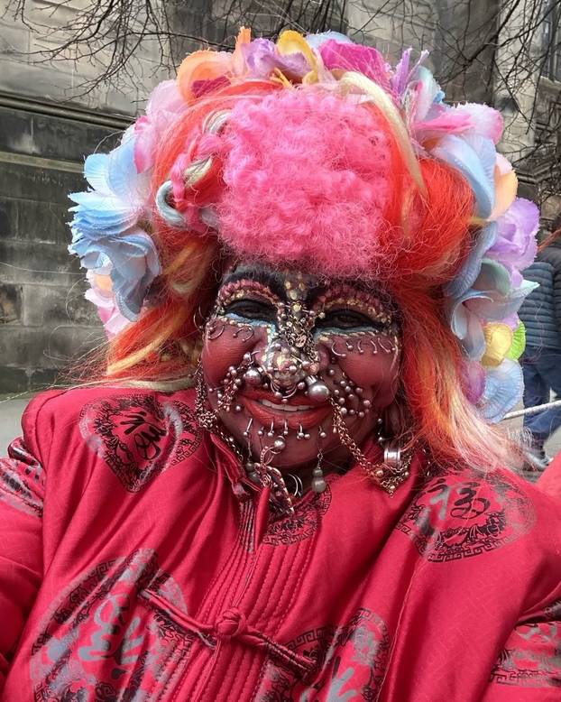 Ima 15.000 piercinga, a 500 ih je u intimnom području. Ovako je izgledala: 'Prelijepa si bila!'