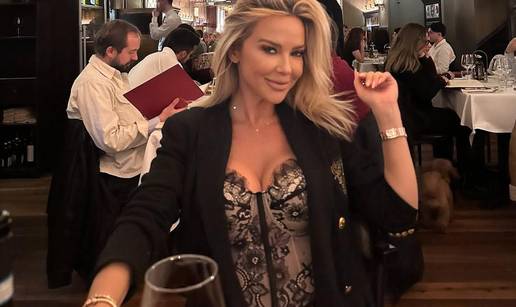 FOTO Uop&cacute;e im nije lo&scaron;e! Vino, ve&ccaron;ere i muzeji: Evo kako se Maja i &Scaron;ime provode na putu...