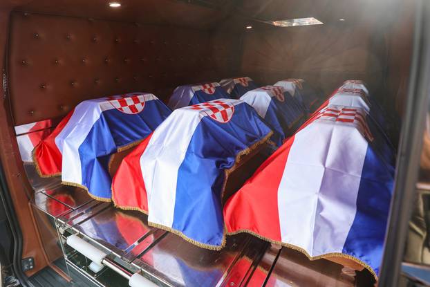 Na Grani?nom prijelazu Macelj održana je primopredaja posmrtnih ostataka hrvatskih žrtava izme?u Republike Slovenije i Republike Hrvatske