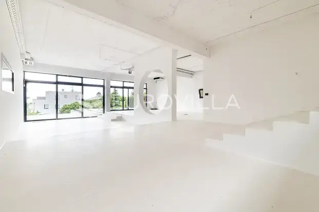 FOTO Nikolina Pišek još uvijek nudi vilu u Zagrebu! Najam bio skočio na 8000 €. Zavirite u nju