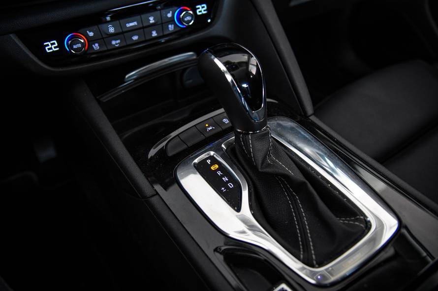 Opel Insignia na testu: Moćna limuzina sa stilom i klasom