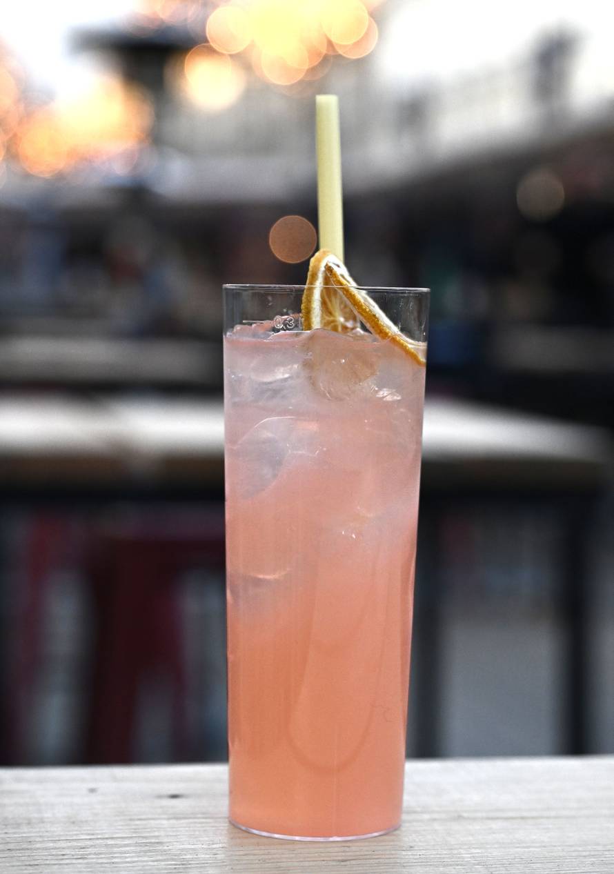 Veliki gastro vodič po Adventu u Zagrebu: Evo gdje pojesti dobre fritule i kobasice i za koji novac