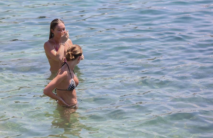 Split: 34 stupnja Celzijevih mnoge su Splićane natjerali na plaže
