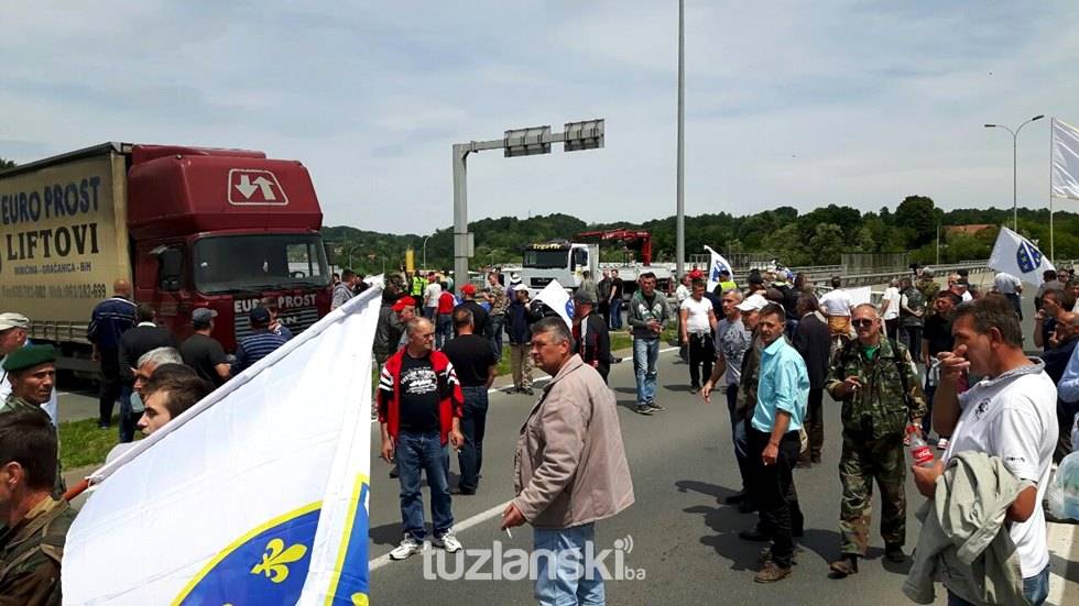 Branitelji pet sati blokirali promet, nije bilo većih gužvi