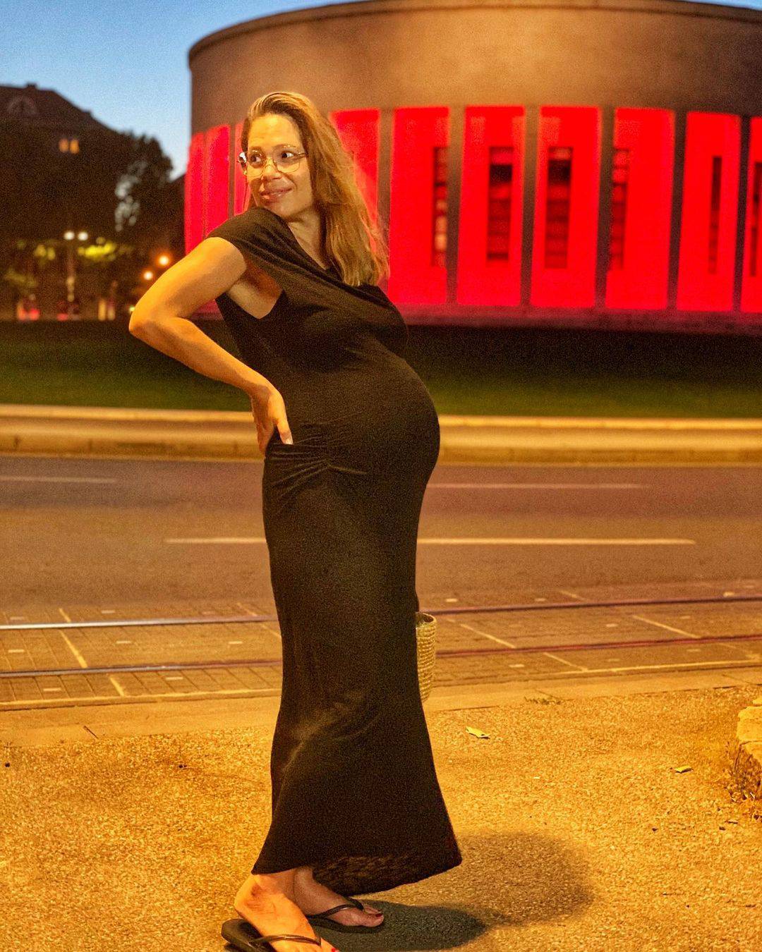 Lana Gojak Bajt žali se u osmom mjesecu trudnoće: Zbog ovog se pretvaram u mamu vampiricu...