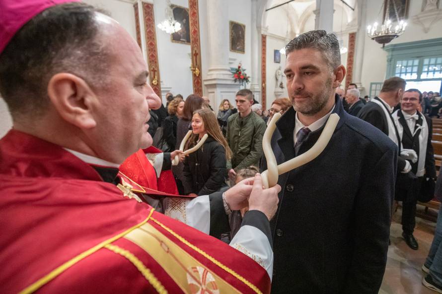 Dubrovnik: Tradicionalnim podizanjem barjaka uz parčevu himnu svečano je otvorena 1051. Festa sv. Vlaha.