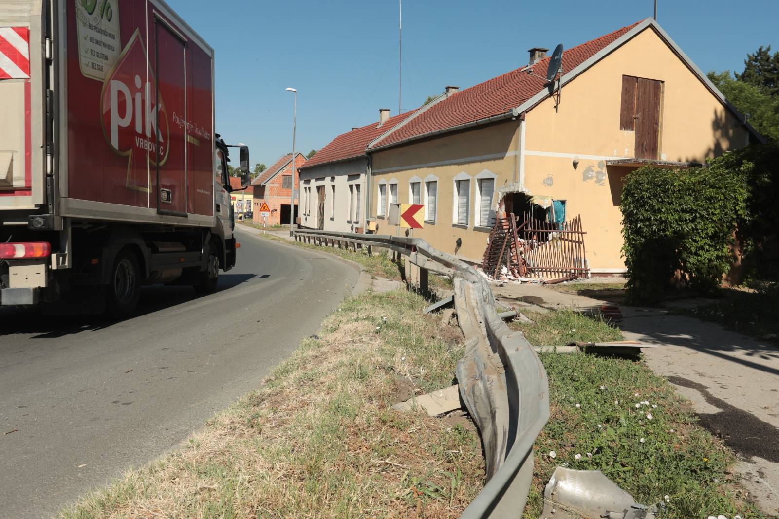 Vukovar: Automobilom se zabio u kuću