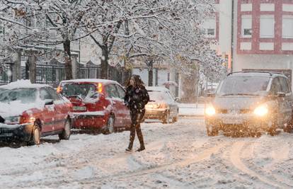 Već danas stiže snijeg,  a sutra temperatura neće ići iznad 0°C