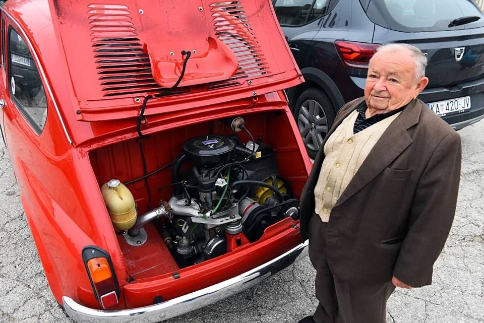 Mile vozi samo Fiću: Ovo mi je sedmi od 1970. Nikad me nije ostavio na cesti, ide i po snijegu