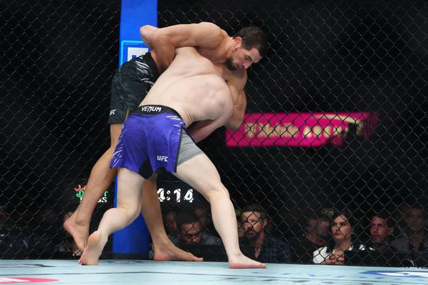 MMA: UFC 320 - Magomedov vs Pyfer