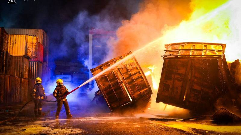 FOTO Rusi dronovima napali Odesu, dio grada u plamenu